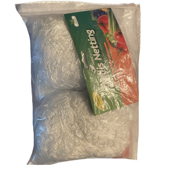 Seedfactor Trellis Netting 5 x 60ft Easy Harvesting 6 Inch Square Mesh Net - Picture 2 of 3